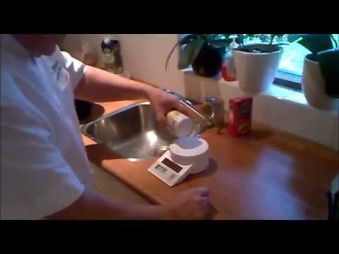 Worstenbroodjes maken volgens Prijswinnend Recept van Backerij Maas uit Den Bosch (Sausage Rolls)