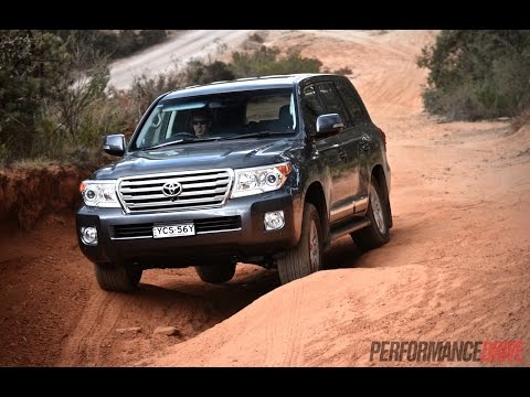 2015 Toyota LandCruiser Sahara V8 diesel review (POV)