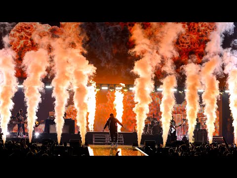 LL COOL J Performs Mama Said Knock You Out at iHeartRadio Music Festival 2022