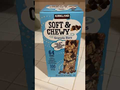 How many calories? Kirkland Soft & Chewy Chocolate Chip Granola Bars - Costco #shorts #weightloss