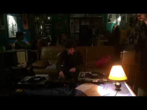 LIVINGROOM STREAMING SESSIONS AT OLD SCHOOL BCN