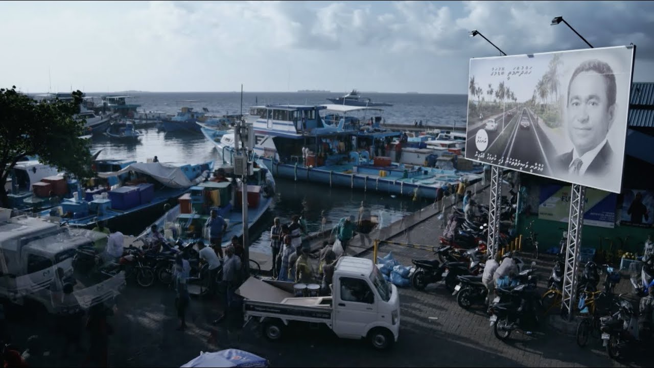 ޑޮކިއުމެންޓްރީ ބުދަައިގައި، މީޑިއާނެޓުން މެސެޖު ނުފޮނުވާ