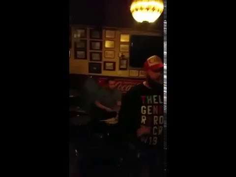 Le Seton speelt Weerwolven in jam sessie