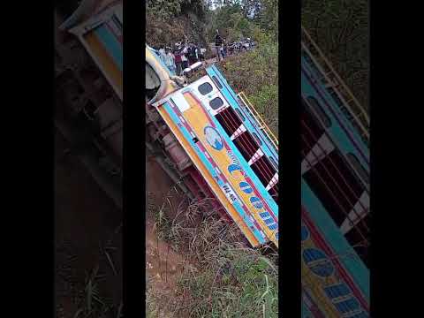 vía Palermo la Julia huila. Colombia 🇨🇴 #volquetascolombia #themuelas #lamariana