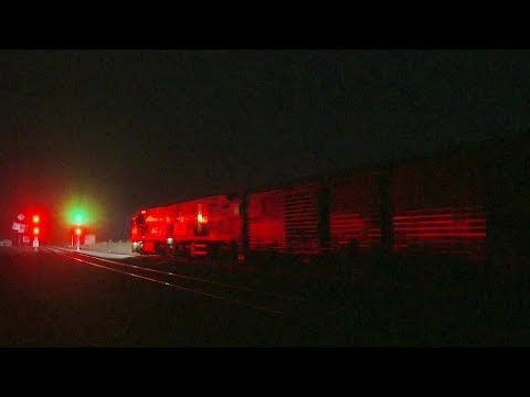 Pacific National PM5 Freight Train At Night (19/11/2017) - PoathTV Australian Railways