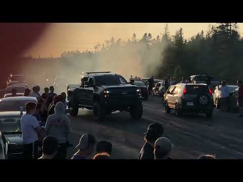 Bigblue LB5 Duramax burnouts!