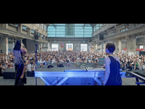 Azo x Alex Perry live at Nuits Sonores