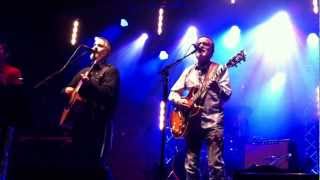 עד מחר - אביתר ואהוד בנאי הופעה חיה באמפי שוני