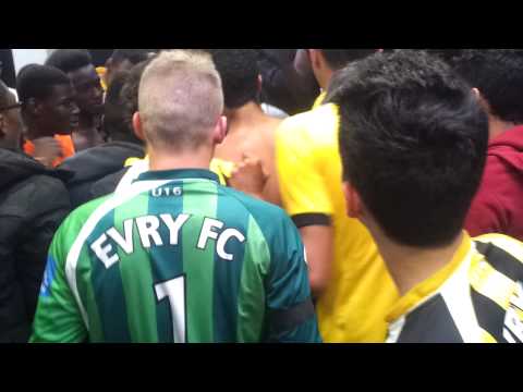 EVRY FC U17 DHR EVRY- MELUN Juin2014: cri de la victoire et montée en DSR JUIN 2014