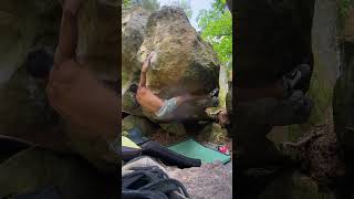 Video thumbnail of Pierrot, 7b. Fontainebleau