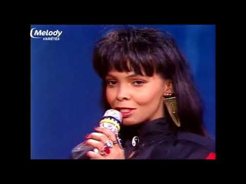 Joëlle Ursull - White and black blues