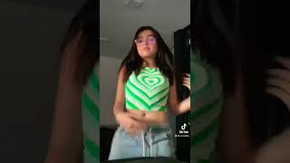 Download lagu looking so hot Alma zarza 😍😍😍😍 mp3