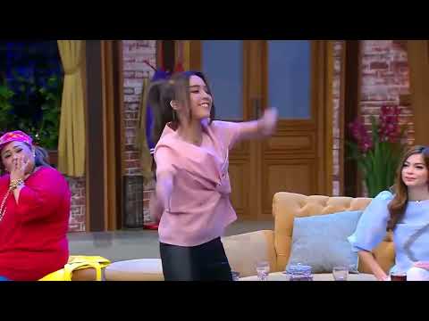 Koreografer Ini Bikin Nunung Ngompol Lagi