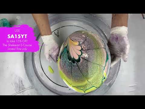 296. Sheleeart Australian Fluid Artist - Peacock Swirl