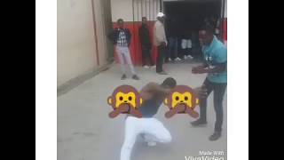 Download lagu Heavy k ft Bucie & Nokwazi - Inde (VinceyQueedo Bhenga Dance moves) mp3 Download lagu Heavy k ft Bucie & Nokwazi - Inde (VinceyQueedo Bhenga Dance moves) mp3