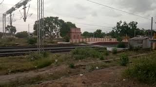 preview picture of video 'Tirupattur Rail  Express trian'