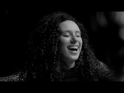 LONG TIME AGO // 'Amor' (Bolcom) by Adèle Charvet & Susan Manoff