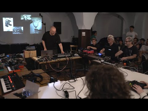 Rapid Song Prototyping / workshop at Klub Møntage Camp  2025 / Jens Vetter