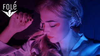 Evi Reçi - In My Room