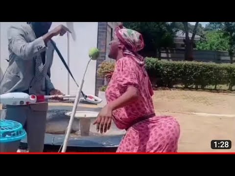 Mama Vee dancing to kujata jata!