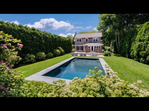 84 Osborne La  -  East Hampton, NY