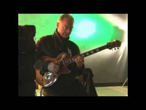 Robert Fripp - Windows Vista recording session (2006)