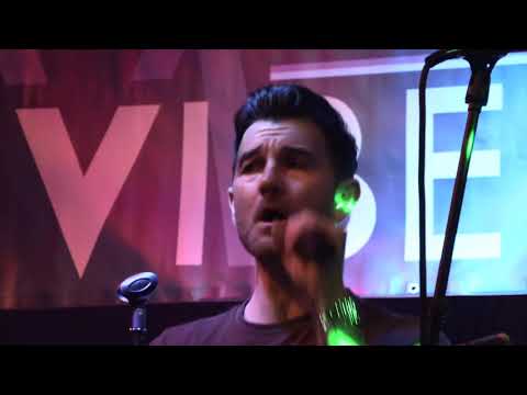download lagu mp3 mp4 Maroon Vibes Band, download lagu Maroon Vibes Band gratis, unduh video klip Maroon Vibes Band