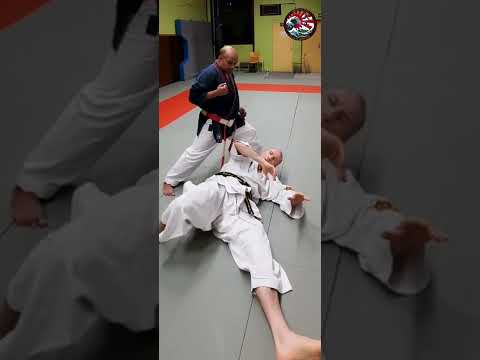 La technique du mois de février 2022, défense contre étranglement. Budo-Club-Montigny-Lès-Cormeilles