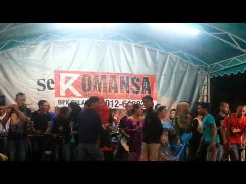 TRD Romansa Simalakama