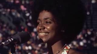 CARLA THOMAS Live 1972 WATTSTAX (video)/ "Pick Up the Pieces "