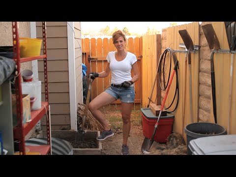 How to Make Compost With Grass Clippings