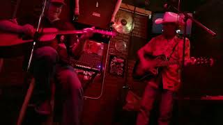 Walborn & Reed: Cover of a Marty Stuart song "When the sun goes down ". First song of the night