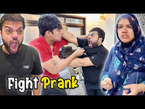 Fake Fight Prank On My Mother 🤣 | Mama Dar Gaye 😱