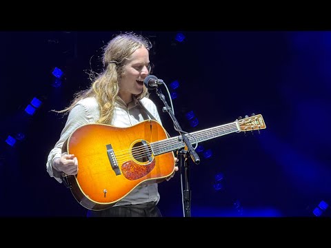 Billy Strings “Summertime” w/ Michael Cleveland 12/6/25 Louisville Ky KFC Yum Center 