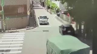 [閒聊] SUV這麼容易翻車?