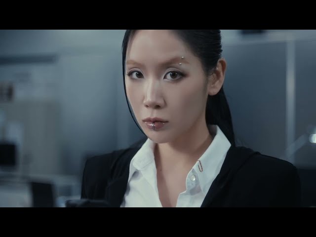 Soyou aus Süd-Korea mit 'Girl' (jetzt ansehen!) | Pop Alternativ!