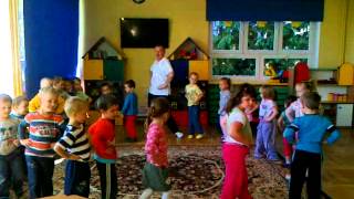 preview picture of video 'Taniec do hymnu EURO 2012 - 4 latki - Przedszkole w Puchaczowie - Koko koko Euro Spoko'