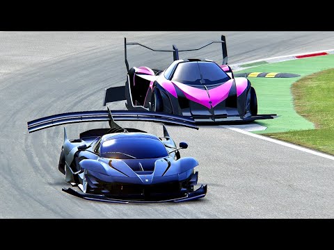 Ferrari FXX K GTR vs Devel Sixteen GTR 2014 at Monza
