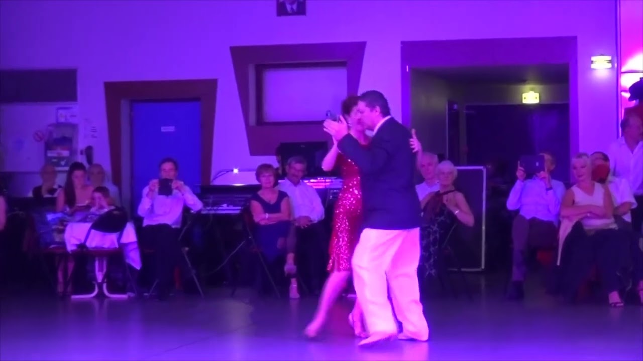 Video thumbnail for Sandra Messina & Ricardo Calvo: "Ella es así" @ Cuincy 10 ans Tango Chti 2018
