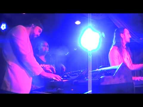 Brian Ellis Reflection + Moniquea - "Press Play" Live @ Funkmosphere 5/29/14