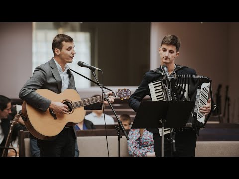 Daniel si Sebastian Schipor | Sa va nasteti de sus