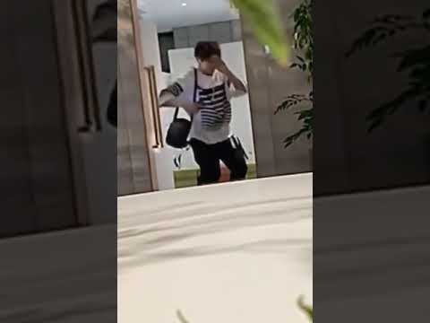 How do you even fall like that😂😂/// 7 Men Samurai (J-pop boy group) #funny #7MenSamurai