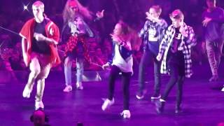 Justin Bieber - Children - Prague - 12.11.2016