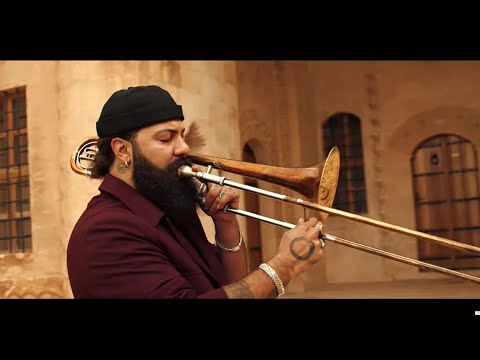 DeDeXgrande feat. Johanna Morkos - Zeferan (Official Video) [Cafe De Anatolia]