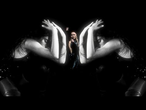 Video thumbnail for Frozen (Live at the Coliseu dos Recreios, Lisbon, Portugal, 1/12-23/2020)