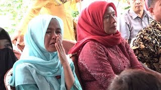 Download lagu Sedih&Haru Prosesi Sungkeman Pengantin || Dewi&Rohdiana || Sanggar Seni Gentra Sari - Telagasari mp3