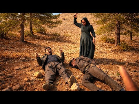 Two tyrants versus two heroes, who wins in this battle?