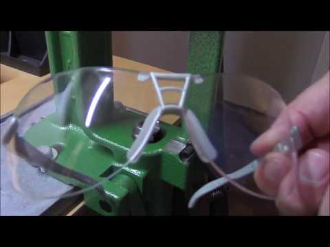 Reloading for Beginners - Reloading primers with the press