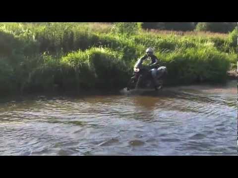 Enduro crosses the river