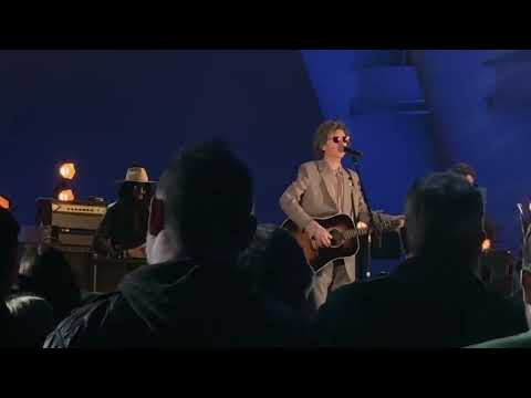 Blue Eyes Crying In The Rain - Beck